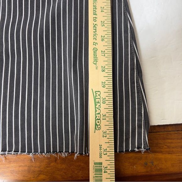 Judy Blue® Ultra High Rise Super Flare Jean 25 - Picture 7 of 16